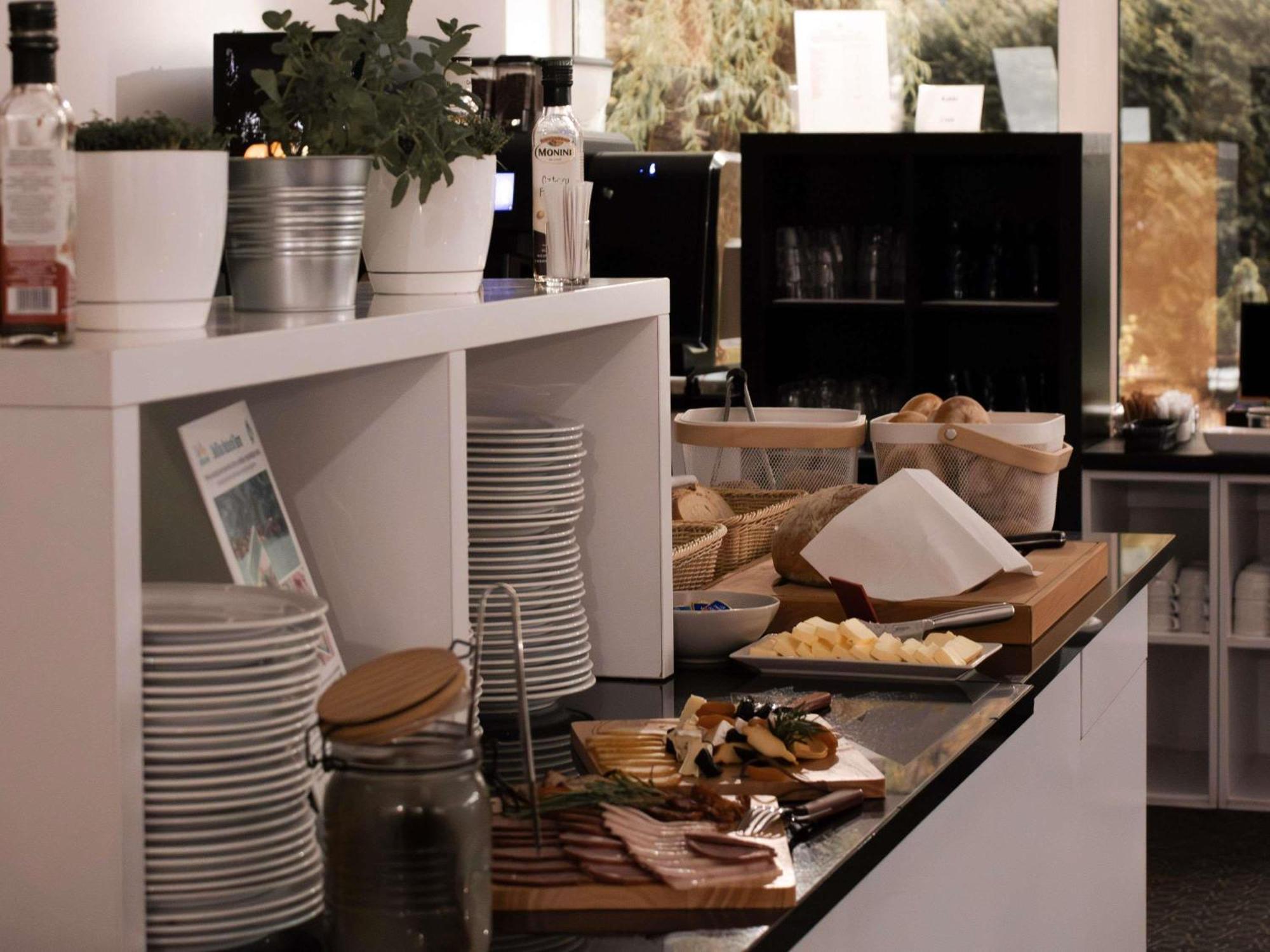 Отель Ibis Styles Bielsko Biala Экстерьер фото